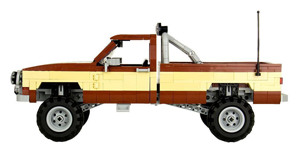 Bluebrixx 101472 - Stuntman Truck