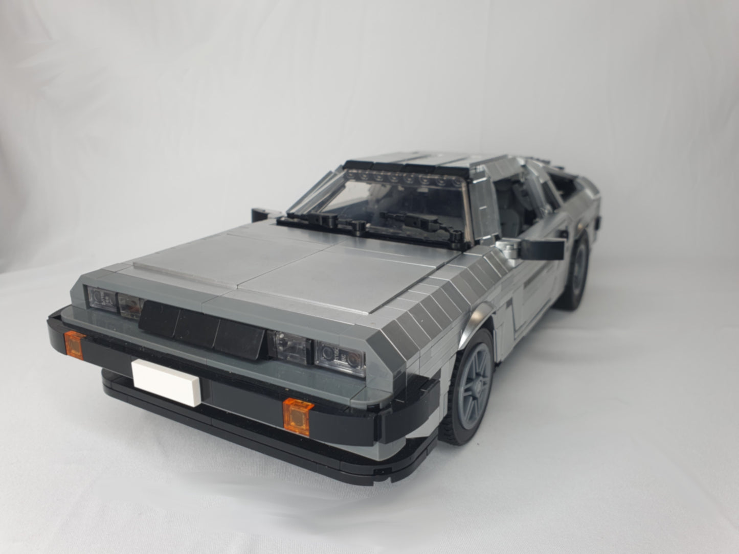 Bluebrixx 107706 - 80's Stainless Steel Coupé